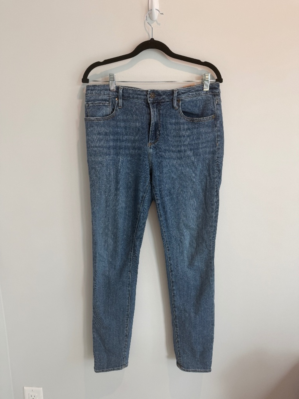 Driftwood "Jackie" Skinny Jeans | Size 30 | Gently Used Condition (GUC)